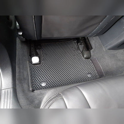 Dywaniki EVAMATS 3D w Volvo V40 II — tylne maty z tunelem